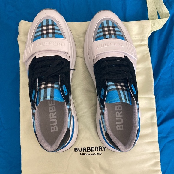 Burberry men’s sneakers - Picture 5 of 5